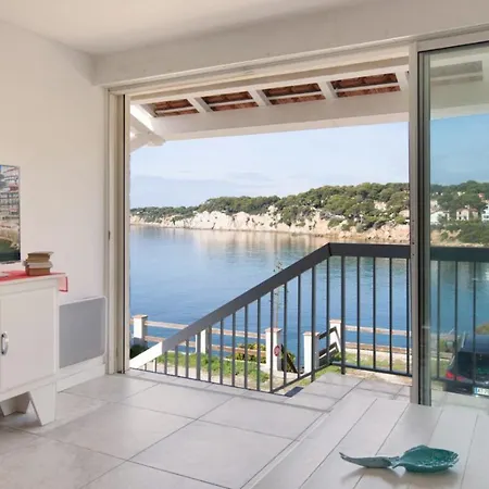 Bleu Leonor サナリー・シュル・メール